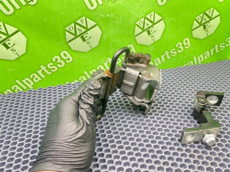 Петли дверей, 1600 рублей, Калининград