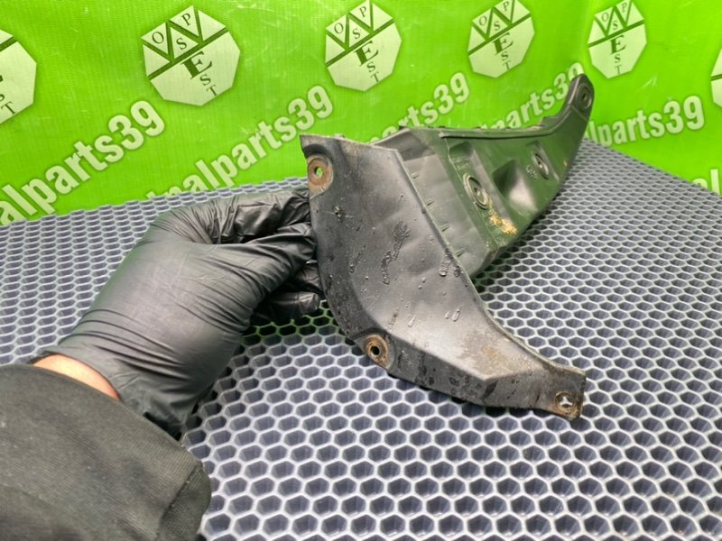 Кронштейн бампера, 1700 рублей, Калининград