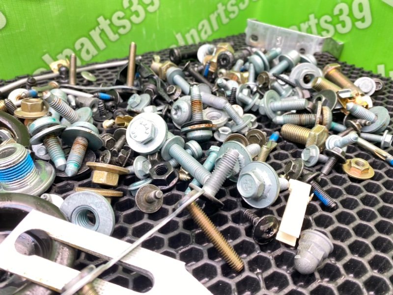 Болты салона, 2100 рублей, Калининград