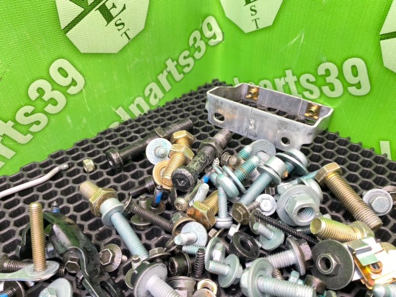 Болты салона, 2100 рублей, Калининград