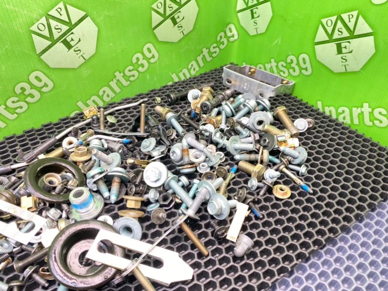 Болты салона, 2100 рублей, Калининград