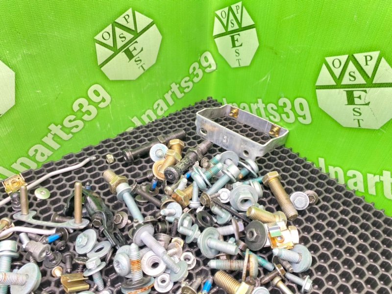 Болты салона, 2100 рублей, Калининград