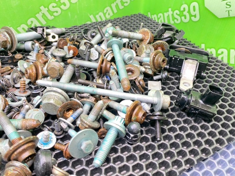 Болты, 2200 рублей, Калининград