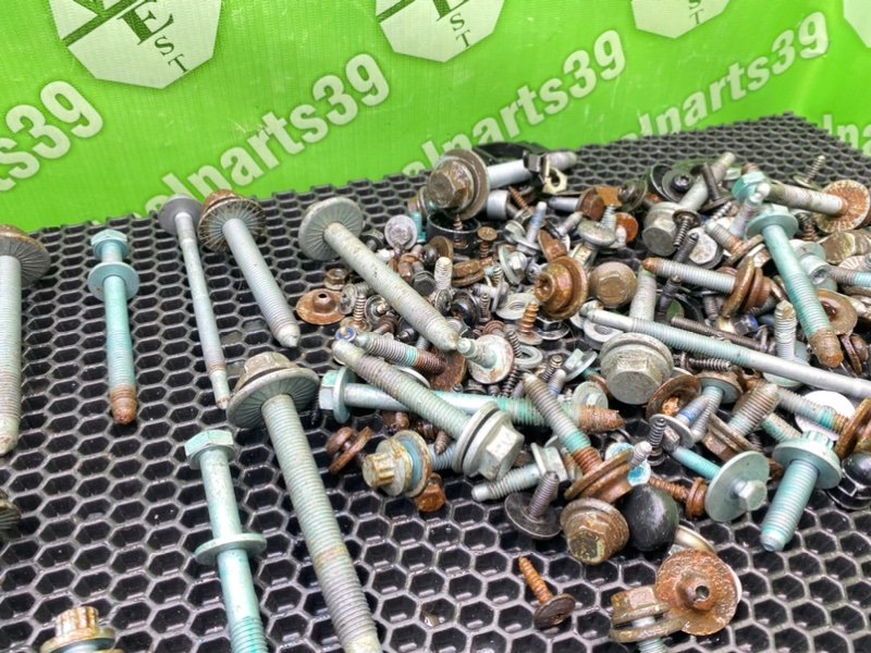 Болты, 2200 рублей, Калининград