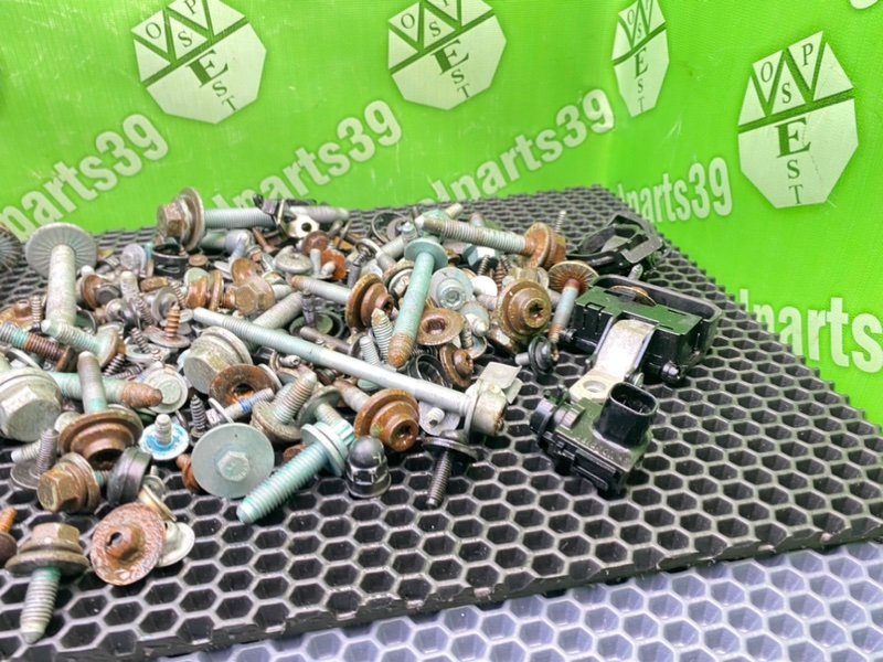 Болты, 2200 рублей, Калининград