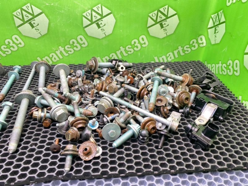 Болты, 2200 рублей, Калининград