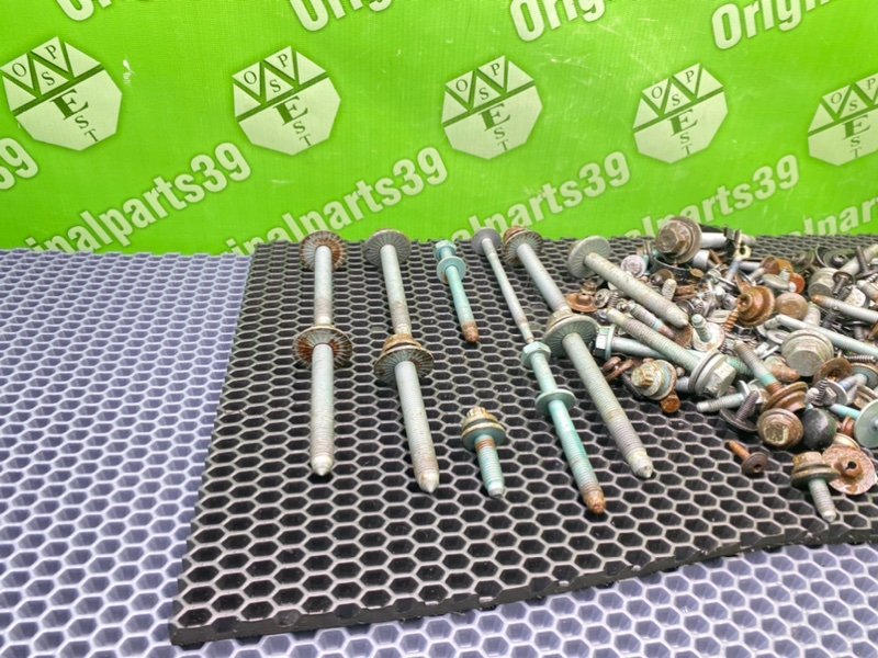 Болты, 2200 рублей, Калининград