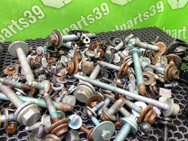 Болты, 2200 рублей, Калининград