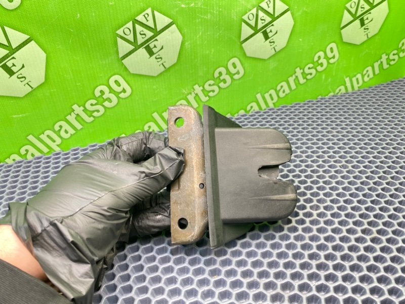 Замок крышки багажника, 1000 рублей, Калининград