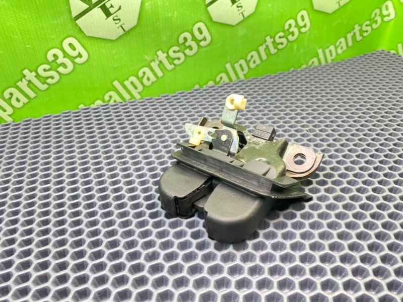 Замок крышки багажника, 1000 рублей, Калининград