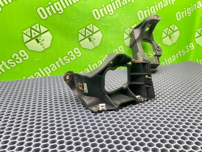 Кронштейны, 900 рублей, Калининград