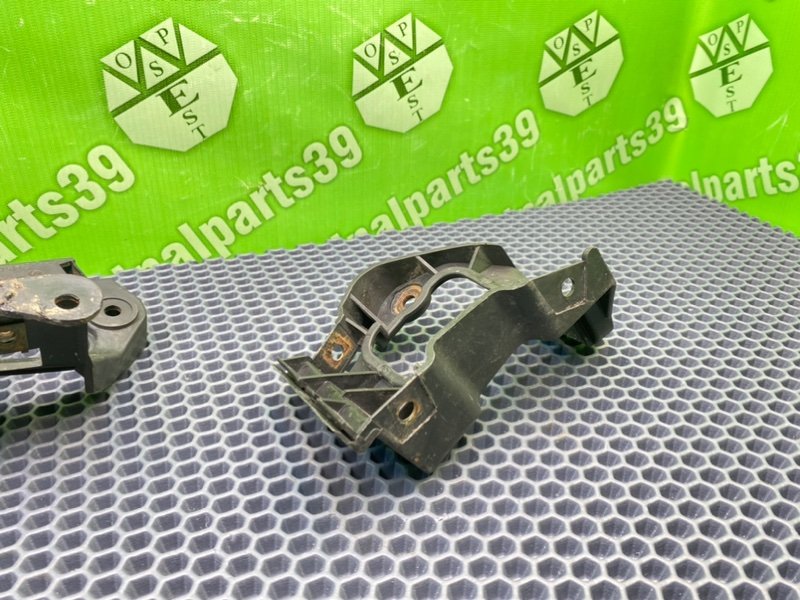 Кронштейны, 900 рублей, Калининград