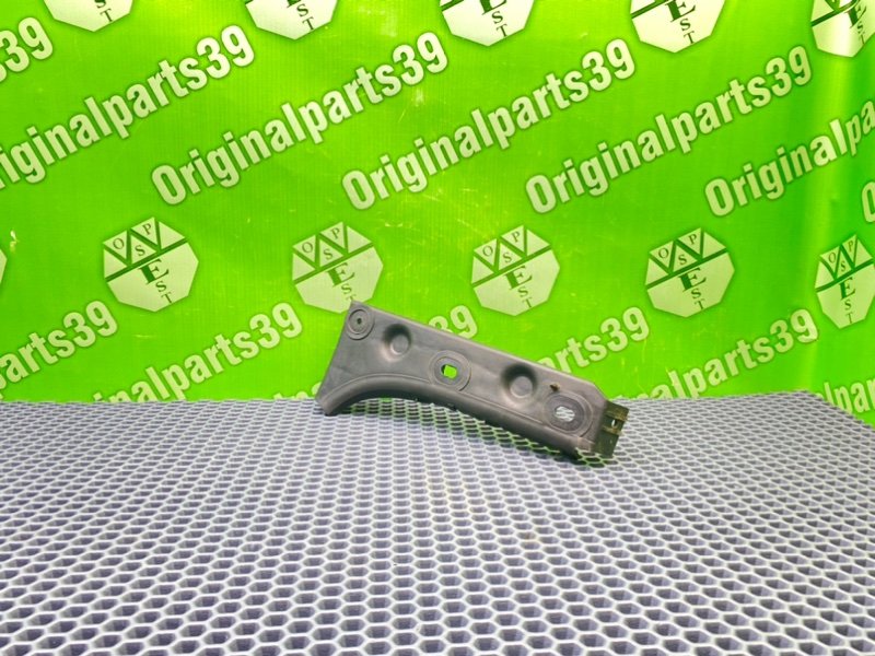 Кронштейн бампера, 800 рублей, Калининград