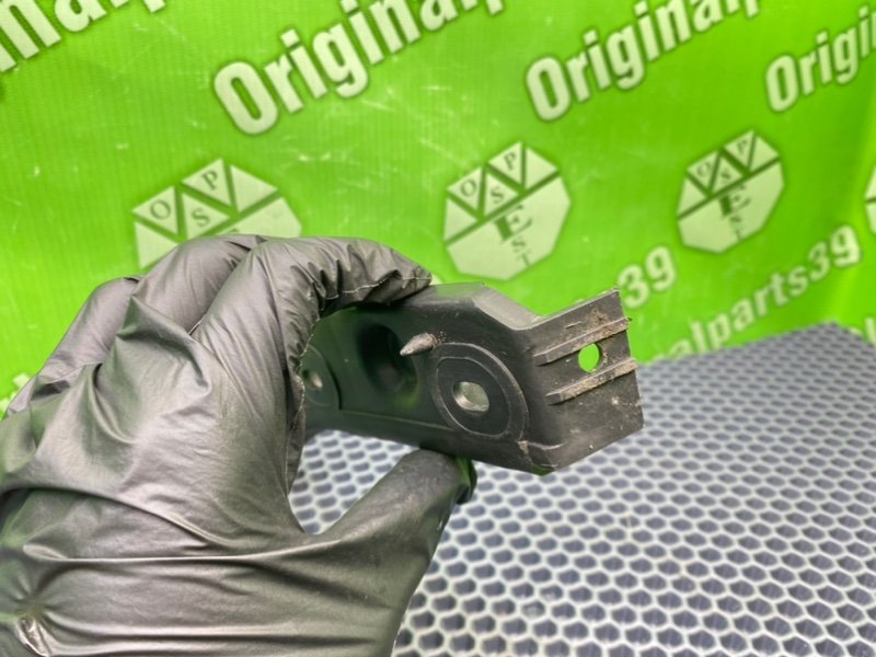 Кронштейн бампера, 800 рублей, Калининград