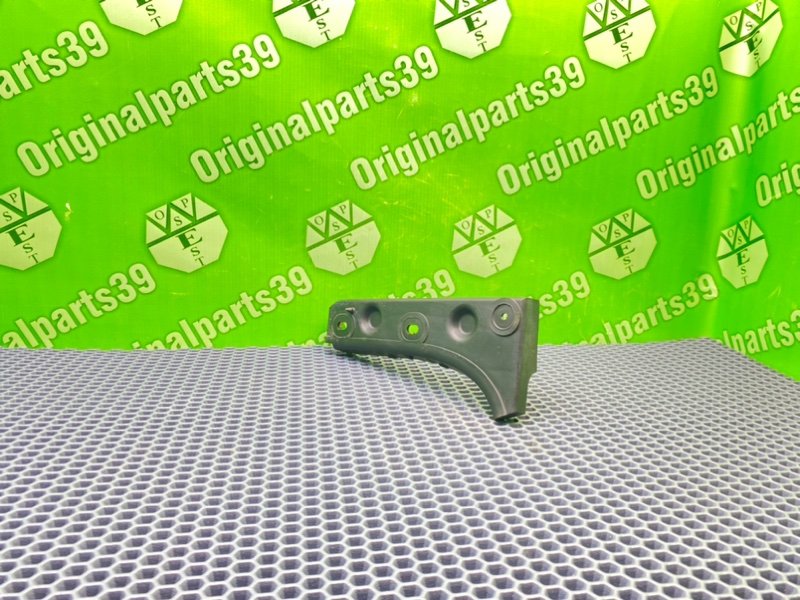 Кронштейн бампера, 800 рублей, Калининград