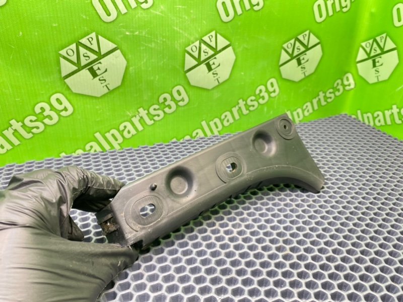 Кронштейн бампера, 800 рублей, Калининград