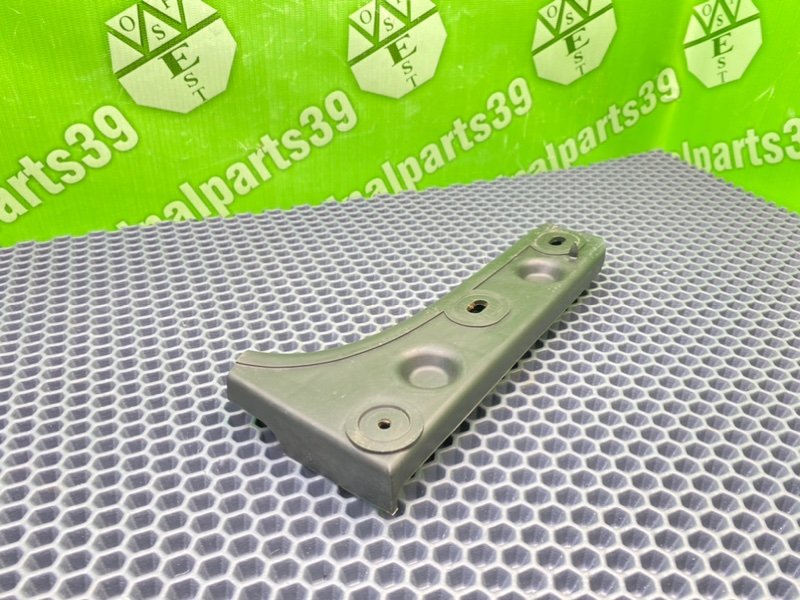 Кронштейн бампера, 800 рублей, Калининград