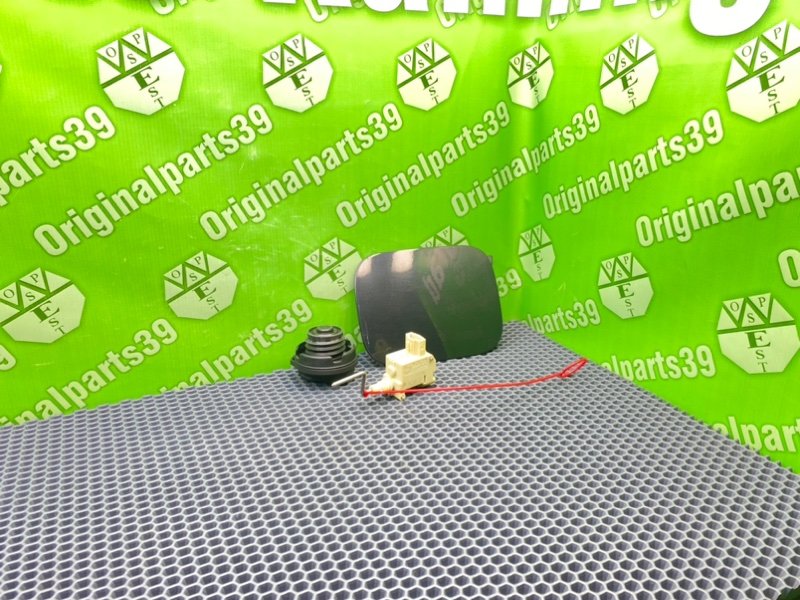 Лючок бензобака, 1000 рублей, Калининград