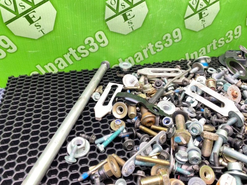 Болты салона, 2100 рублей, Калининград