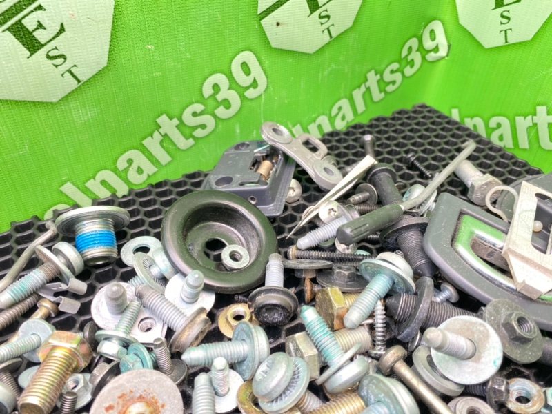 Болты салона, 2100 рублей, Калининград