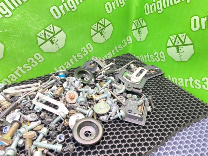 Болты салона, 2100 рублей, Калининград