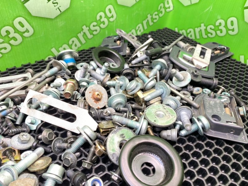 Болты салона, 2100 рублей, Калининград