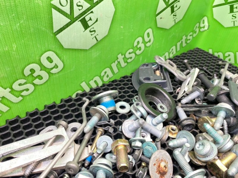 Болты салона, 2100 рублей, Калининград