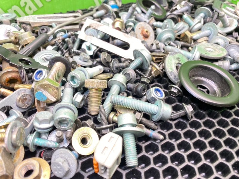 Болты салона, 2100 рублей, Калининград