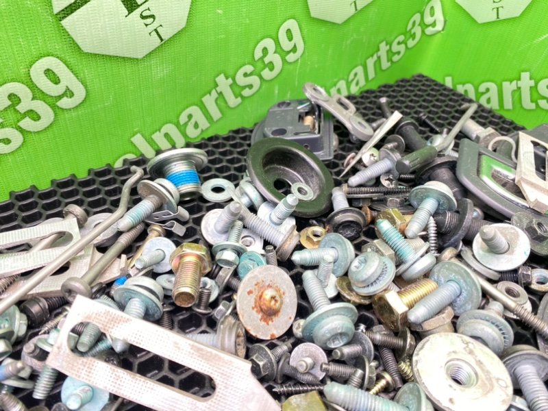 Болты салона, 2100 рублей, Калининград