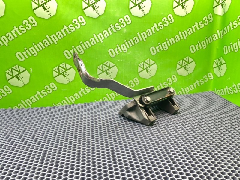 Кронштейн АКПП, 1000 рублей, Калининград