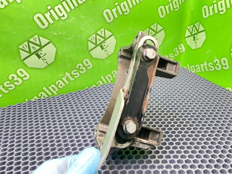 Кронштейн АКПП, 1000 рублей, Калининград