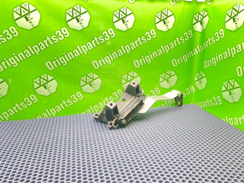 Кронштейн АКПП, 1000 рублей, Калининград