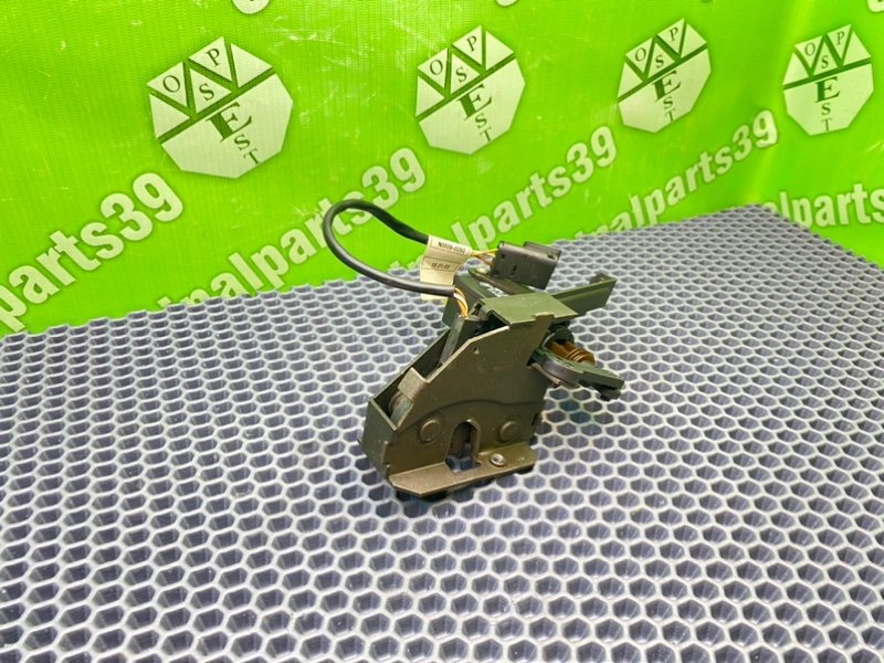 Замок стекла багажника, 1500 рублей, Калининград