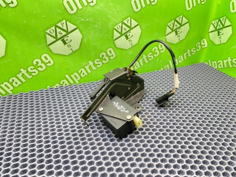 Замок стекла багажника, 1500 рублей, Калининград