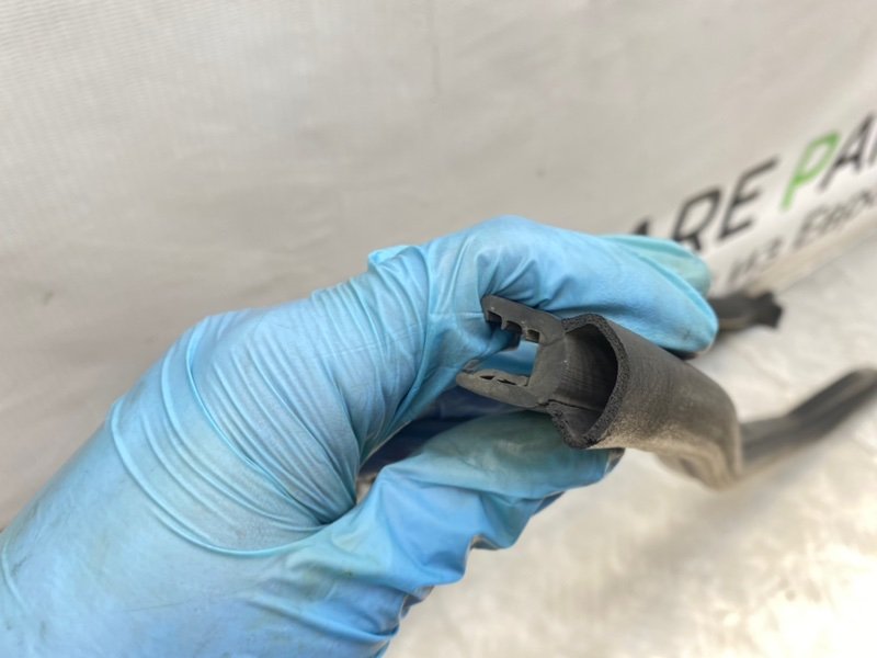 Уплотнители капота, 1600 рублей, Калининград