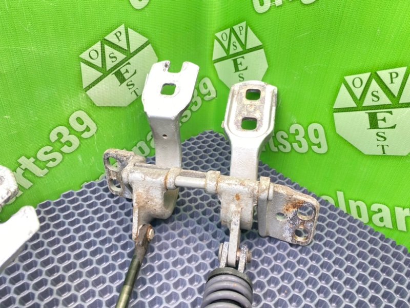 Петли багажника, 3600 рублей, Калининград