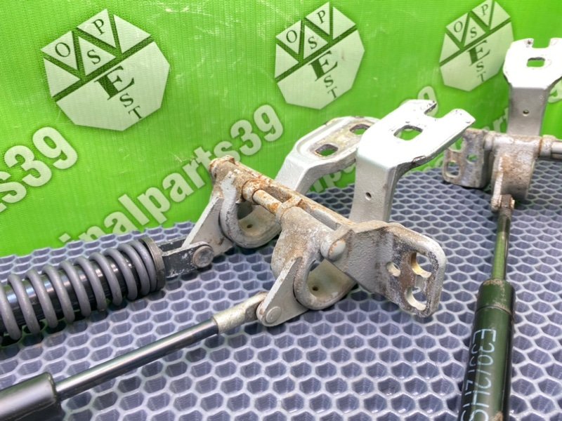 Петли багажника, 3600 рублей, Калининград