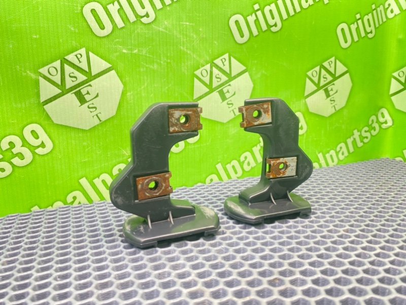 Кронштейны, 800 рублей, Калининград