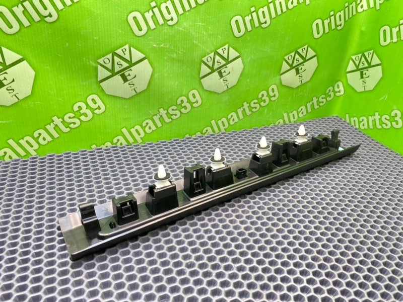 Накладка порога, 6200 рублей, Тверь