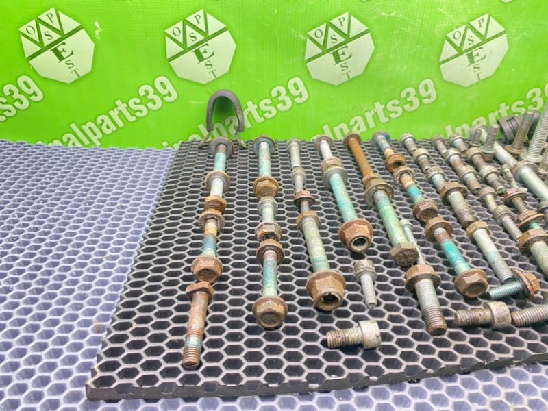 Болты, 2500 рублей, Калининград