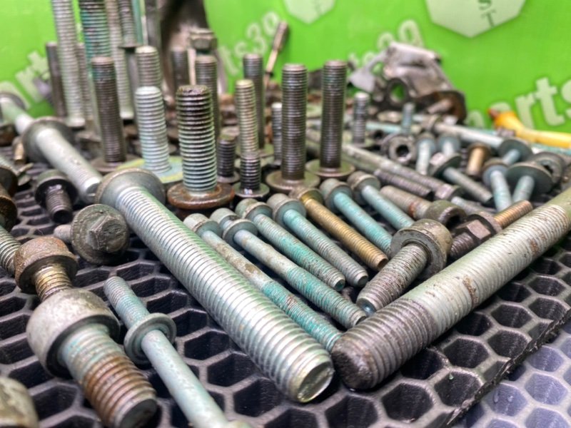 Болты, 2500 рублей, Калининград