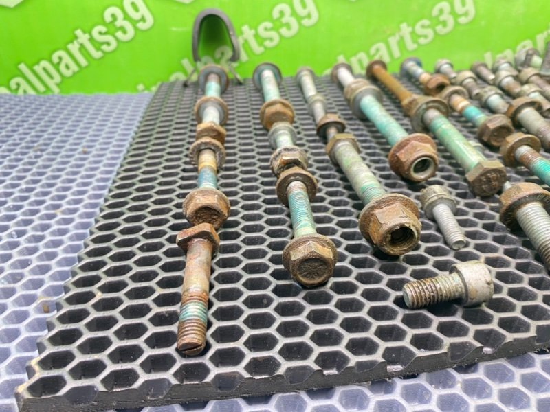 Болты, 2500 рублей, Калининград