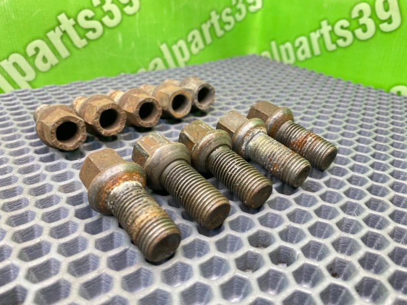 Колесные болты, 2200 рублей, Тверь