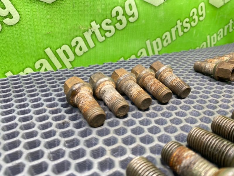 Колесные болты, 2200 рублей, Тверь