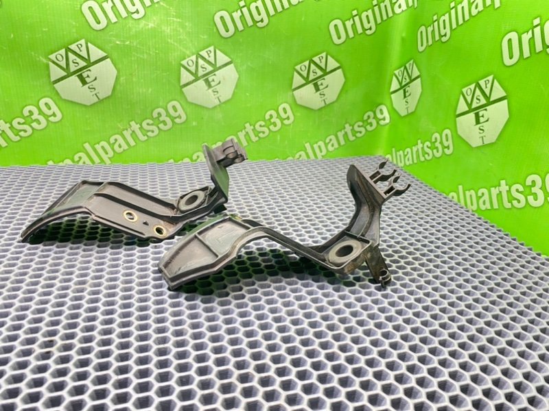 Кронштейны, 1700 рублей, Калининград