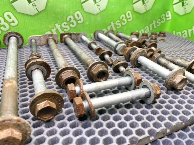 Болты подрамника, 2000 рублей, Калининград