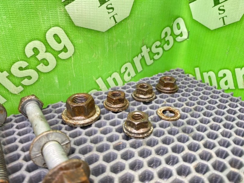 Болты подрамника, 2000 рублей, Калининград