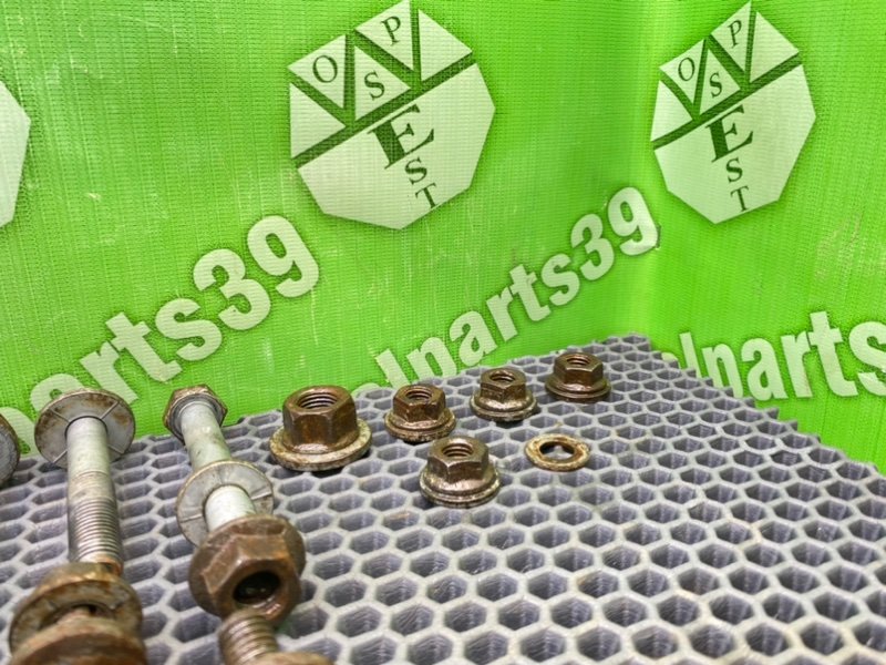 Болты подрамника, 2000 рублей, Калининград