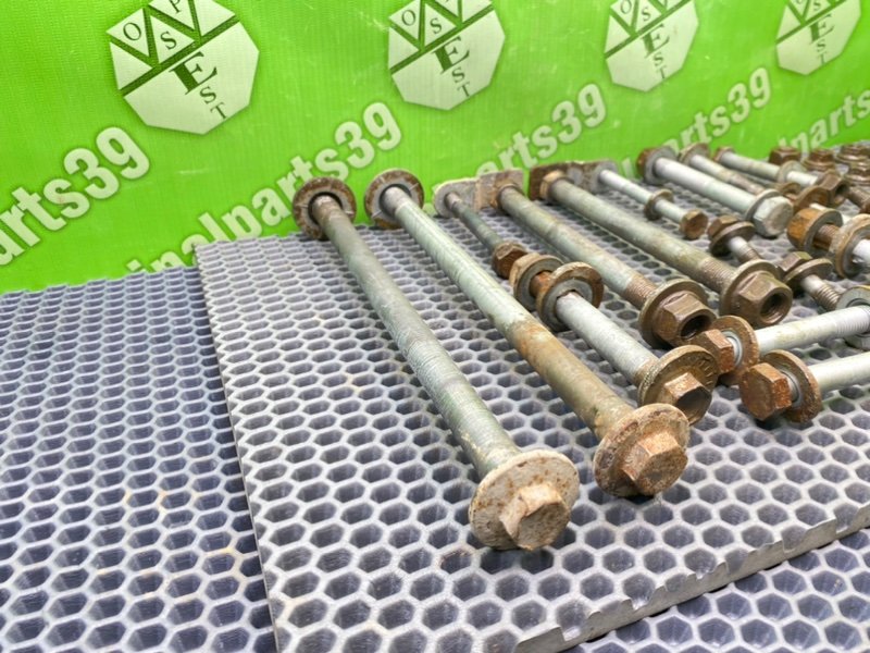 Болты подрамника, 2000 рублей, Калининград