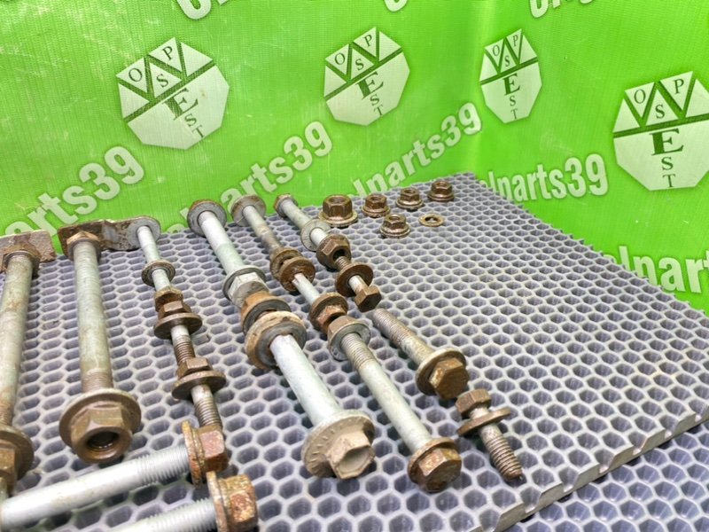 Болты подрамника, 2000 рублей, Калининград